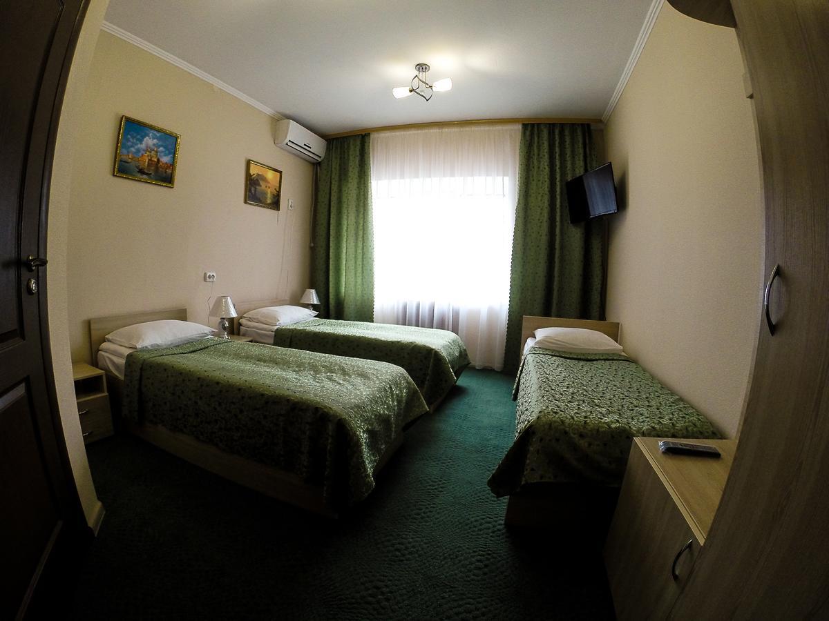 Hotel Santa Maria Mariupolʼ Buitenkant foto